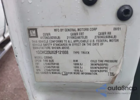 2002 Chevrolet Silverado 2500Hd z USA, uszkodzony, nr VIN 1GCHC23UX2F121008